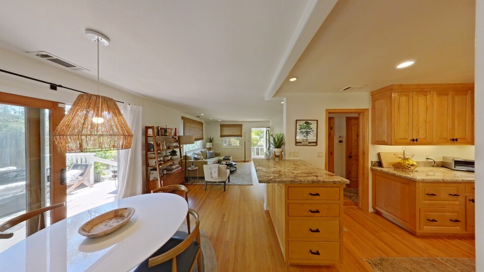 View of dining and living areas - 1720 1/2 Calle Poniente