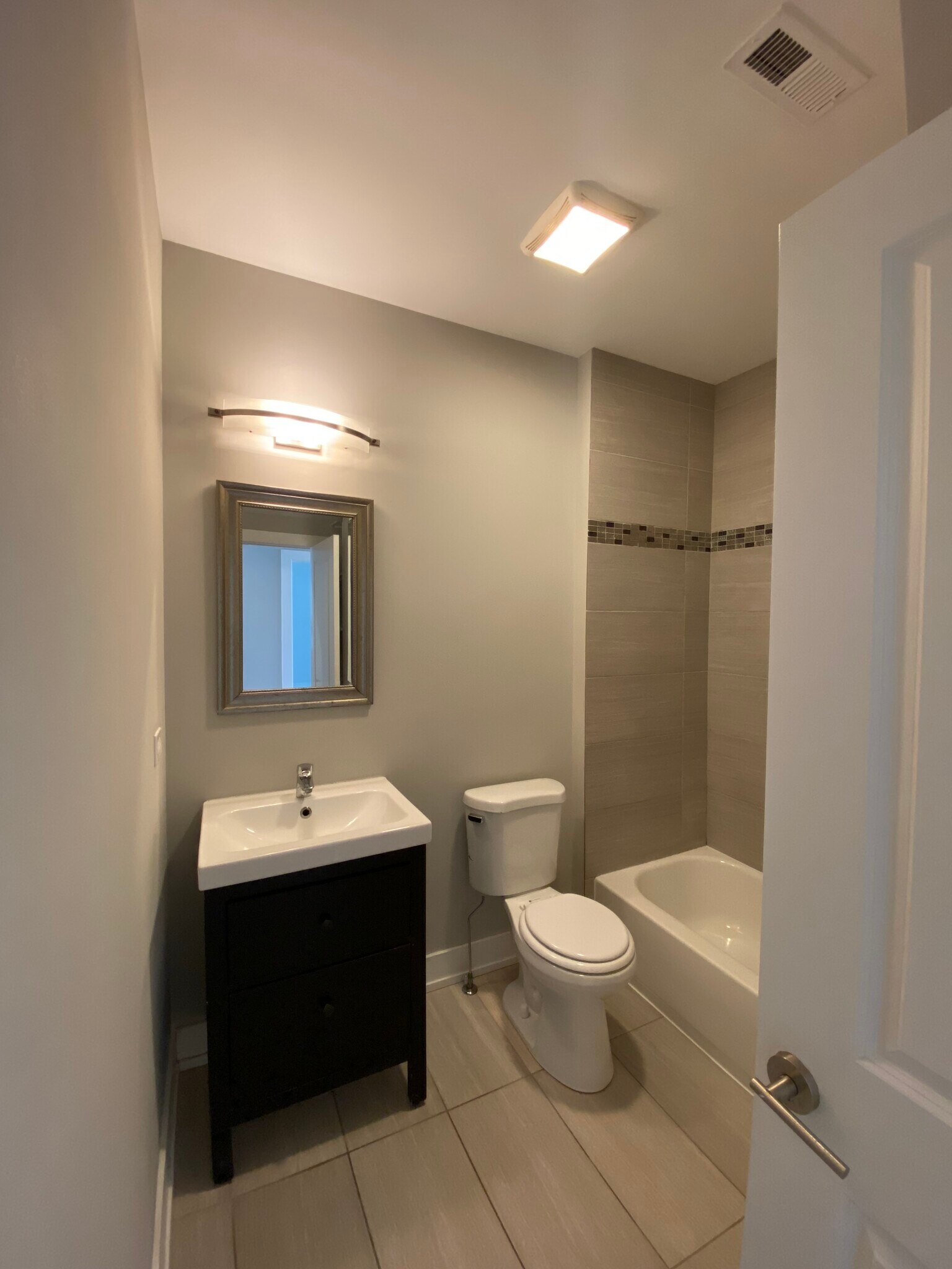 Building Photo - 3633 W Palmer St