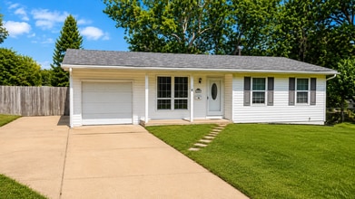 Building Photo - 5205 Auriesville Ln