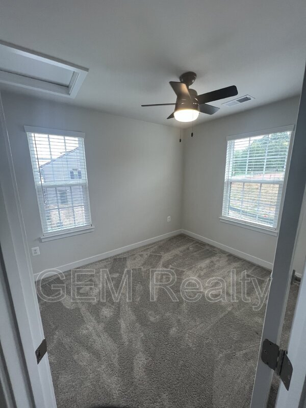 Building Photo - 1101 Rampart Dr