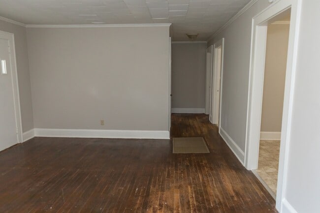 Building Photo - 204 Glendale St