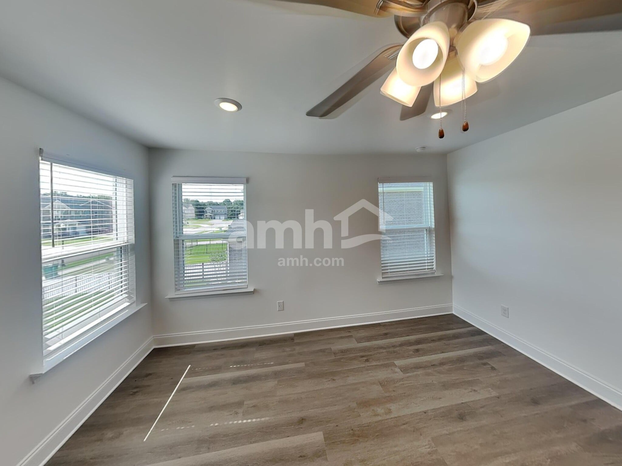Building Photo - 204 Argea Dr