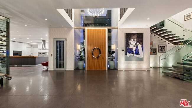 Building Photo - 9663 Santa Monica Blvd