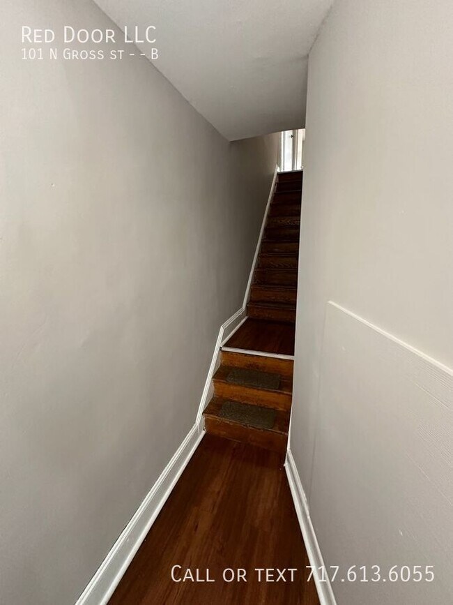 Building Photo - 101 N Gross St