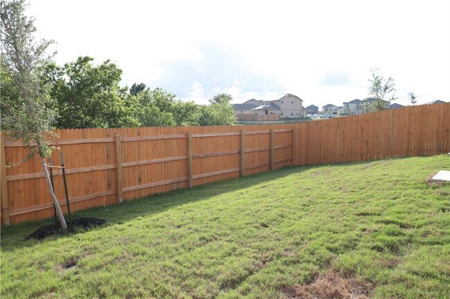 Building Photo - 13812 Levy Ln
