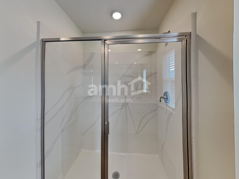 Building Photo - 3019 Ansley Place Rd