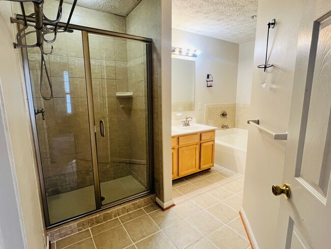 Building Photo - 30-G Ironstone