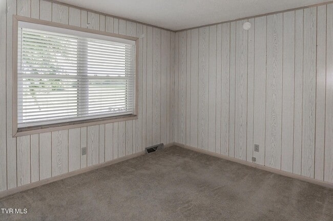 Building Photo - 3655 W Allens Bridge Rd