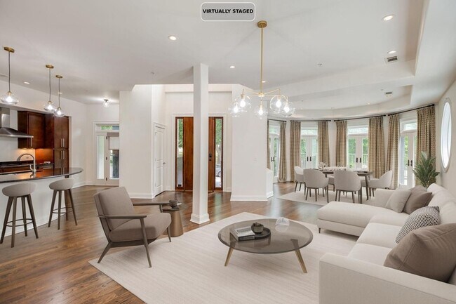 Building Photo - 2905 Parthenon Ave