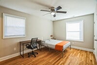 Building Photo - The Beverly – Stylish, Newly-Renovated Home in Raleigh with Great Location!