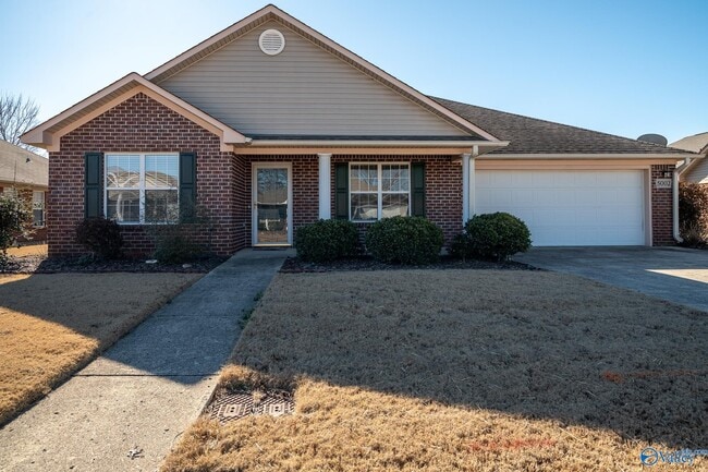 Building Photo - 5002 Blakemore Dr SE