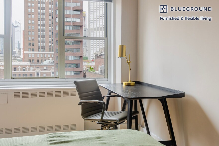 Building Photo - 28 Park Ave