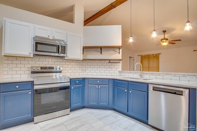 Building Photo - 4619 Carmel Cir