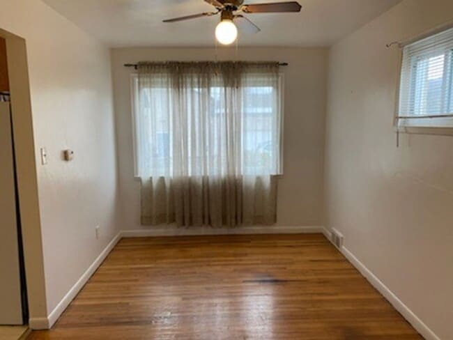Building Photo - Well Kept Duplex in the Shaler Area