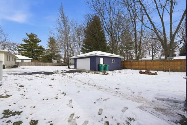 Building Photo - 15409 S Union Pl