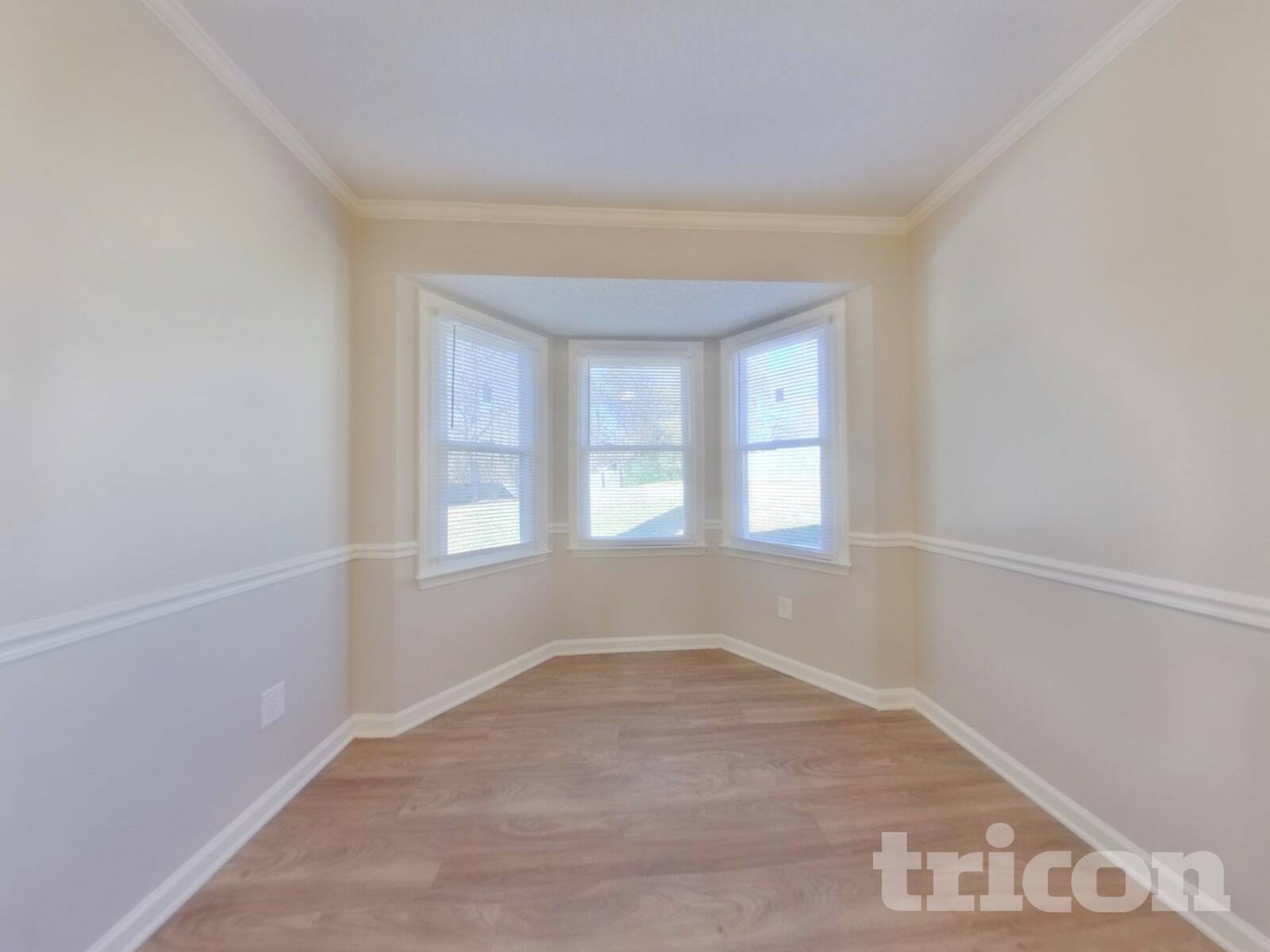 Building Photo - 1305 Rock Knoll Dr