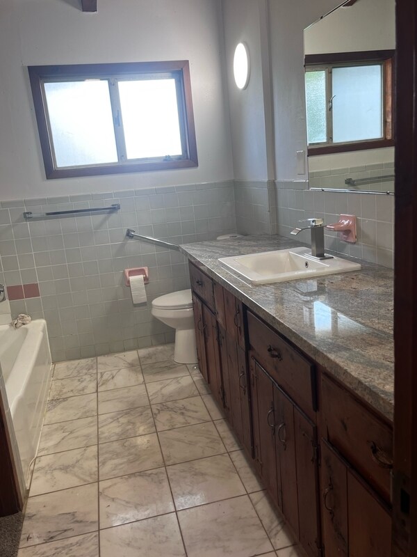 Building Photo - 2020 Euclid Ave