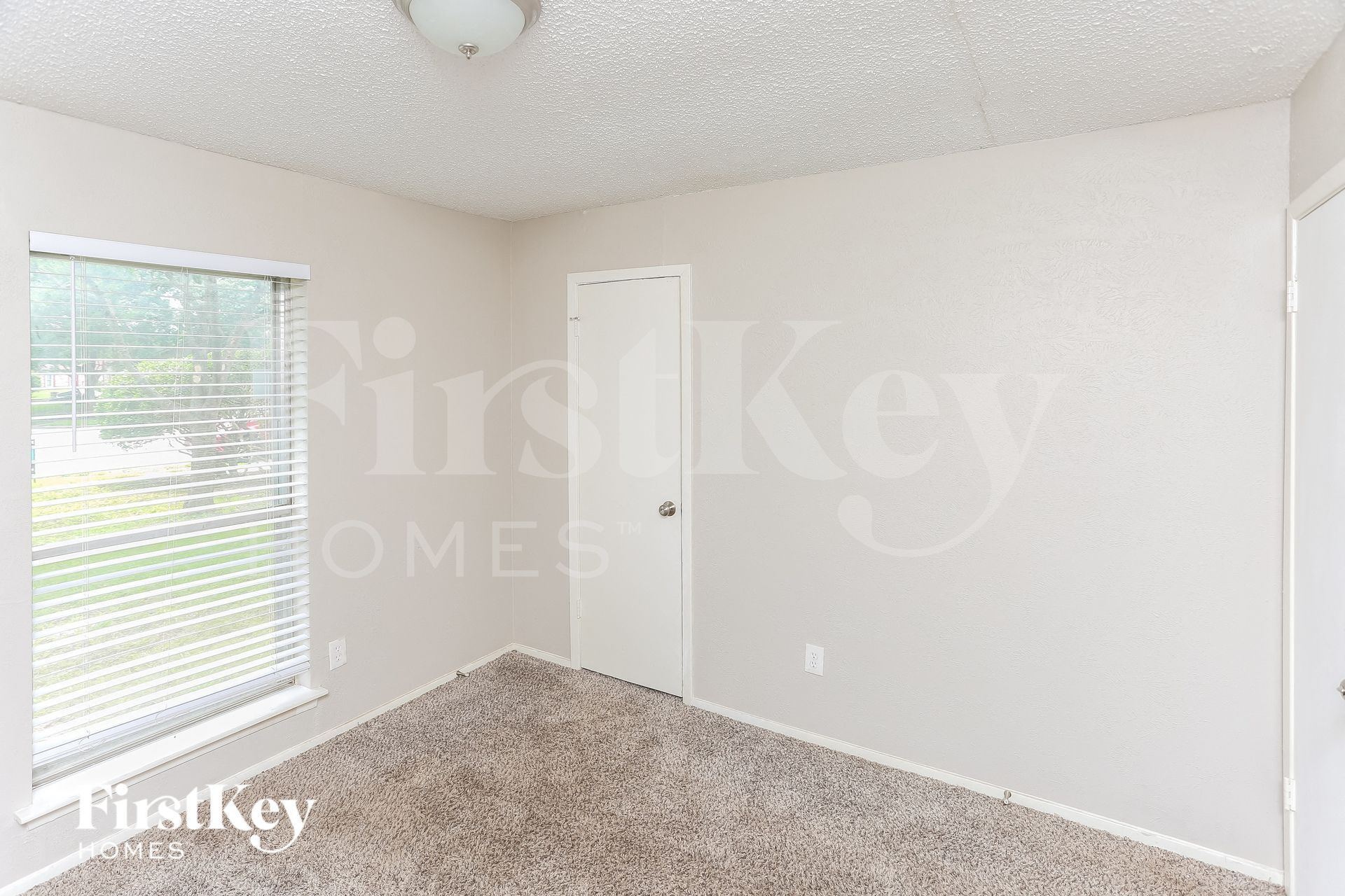 Building Photo - 1137 Meadow Creek Ct