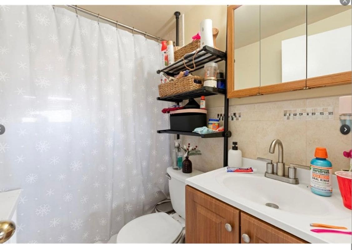 Building Photo - 2273 Pacific St