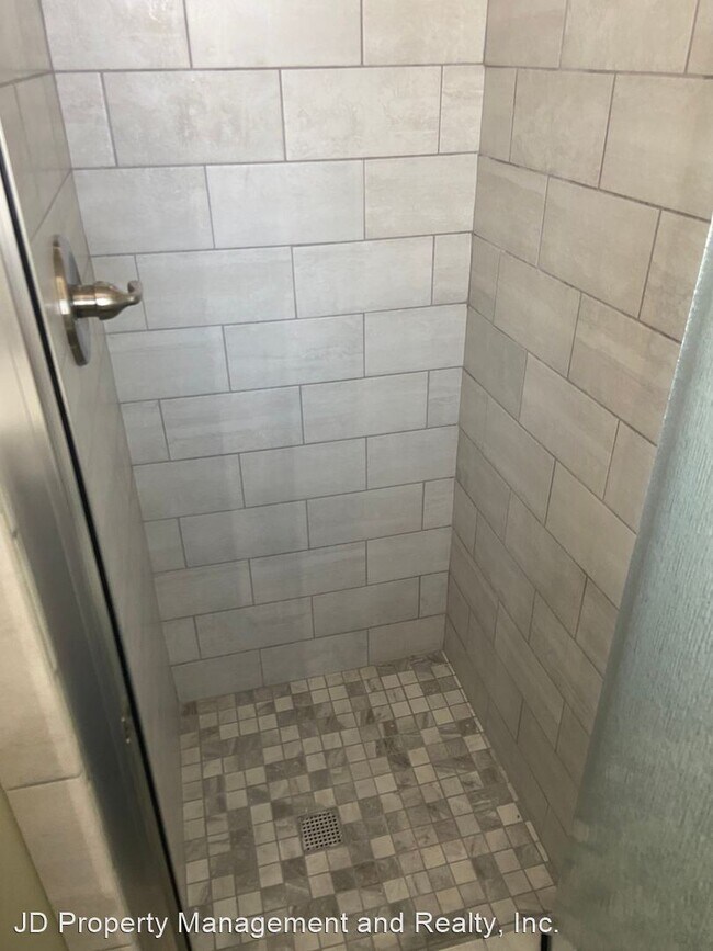 Building Photo - 4 br, 2 bath House - 8671 Chantilly Ave