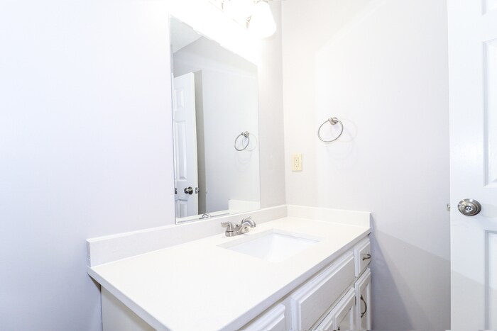 Building Photo - 7418 Overcreek Ln