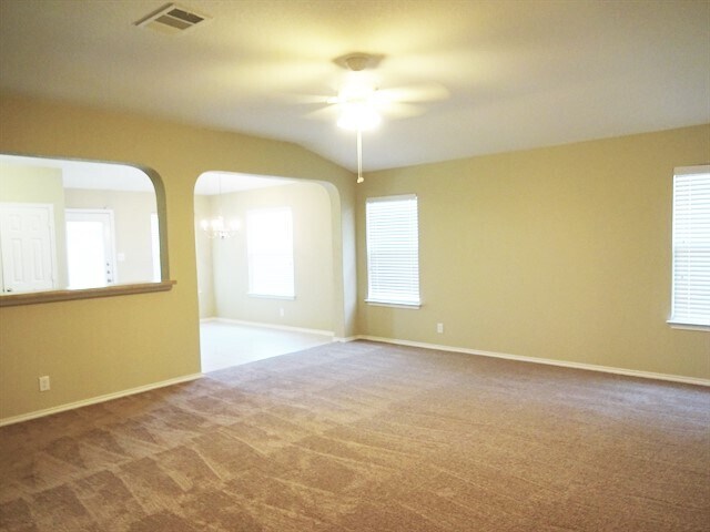 Building Photo - 631 Tom Kemp Dr