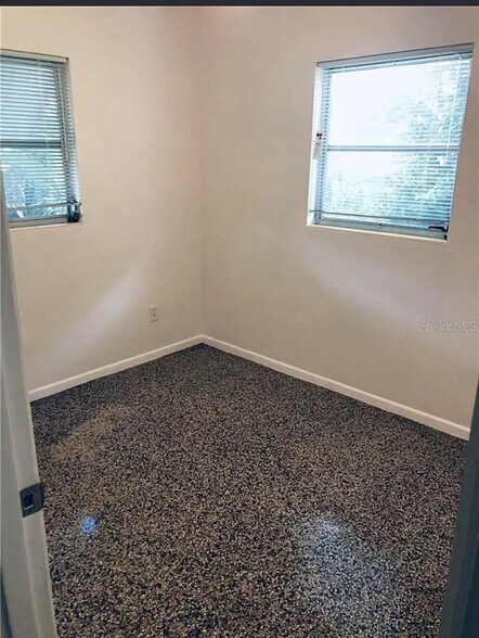 Building Photo - 5807 Colchester Dr