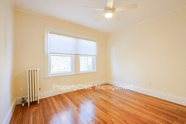 Building Photo - 105 Marlboro St