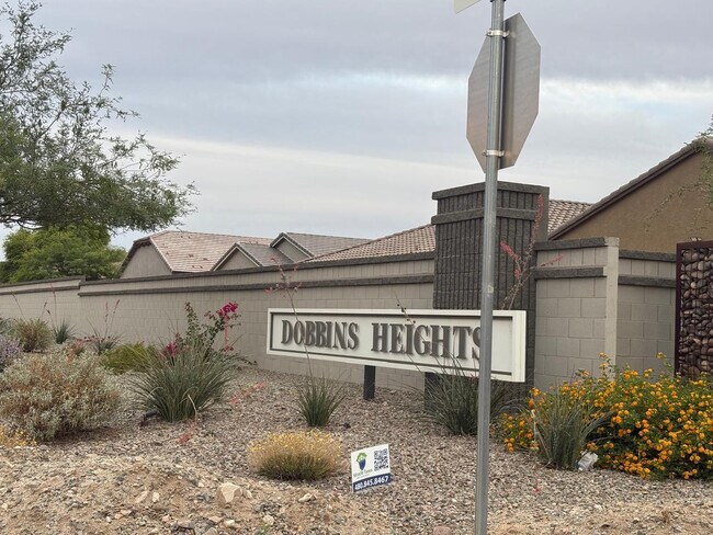 Building Photo - 1649 W la Mirada Dr