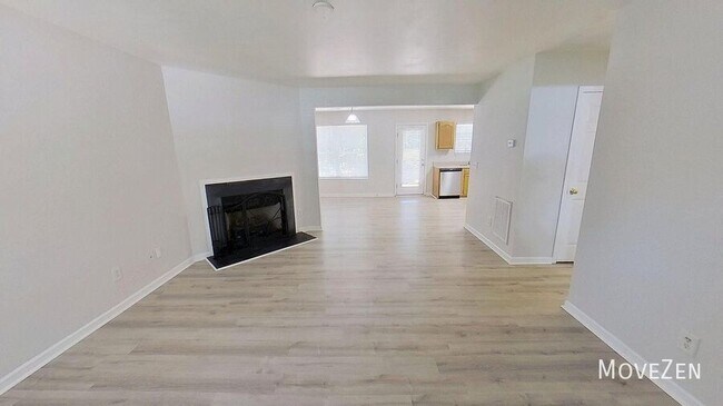 Building Photo - 1205 Ricochet Dr