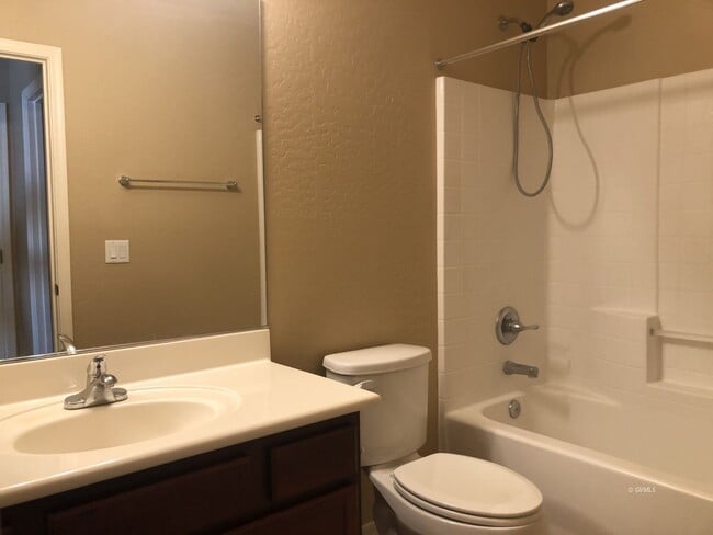 Building Photo - 1294 Kelson Pl