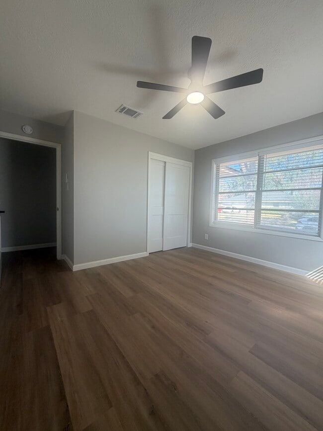 Building Photo - 1612 Jane Dr