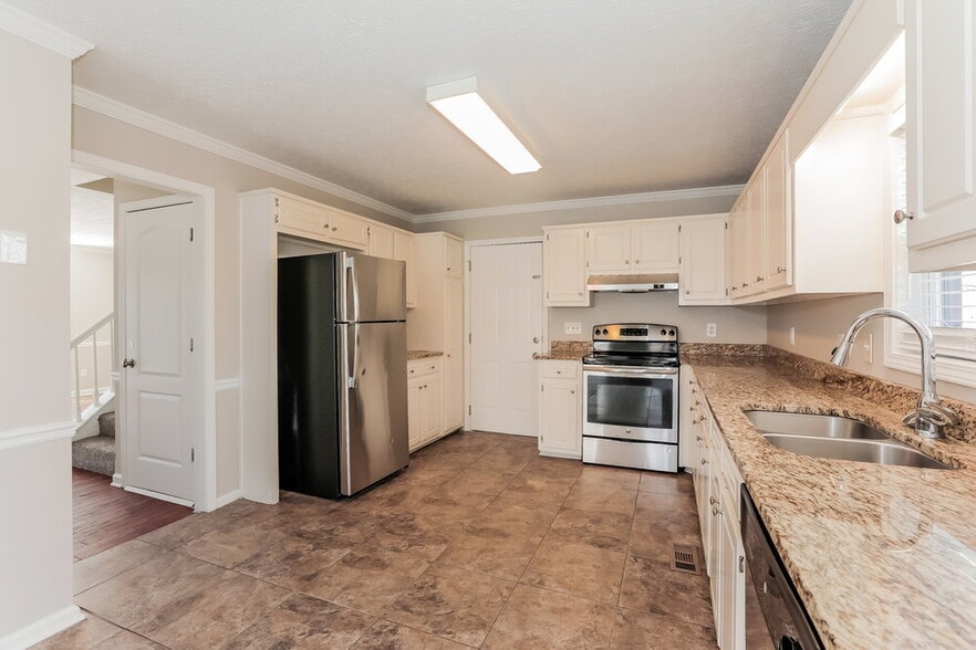 Building Photo - 3122 Watson Mill Dr