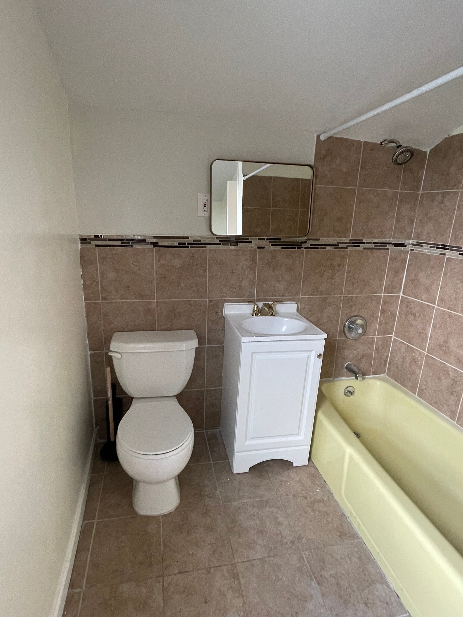 Bathroom - 26 Park Dr N