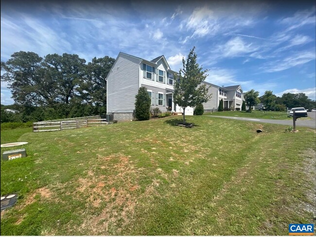 Building Photo - 96 Oland St