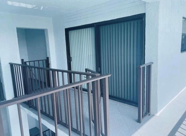 Building Photo - 1975 SE 3rd St