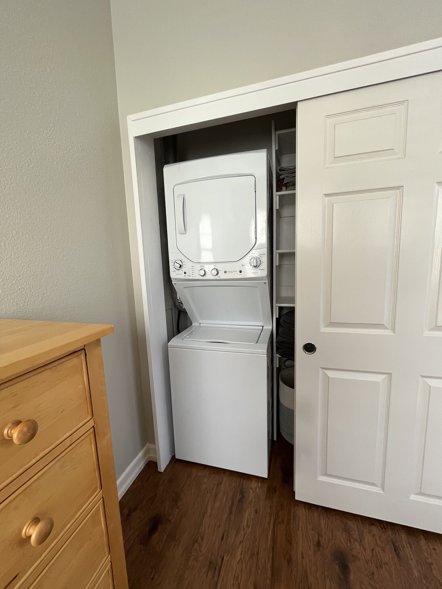 In-unit washer and dryer - 826 Genoa Way