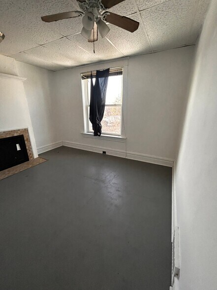 Building Photo - 1460 Laurel St