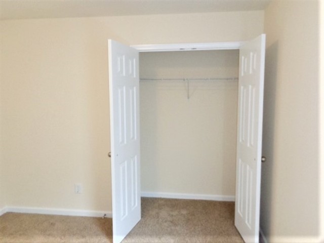 Building Photo - 102 Villa Way