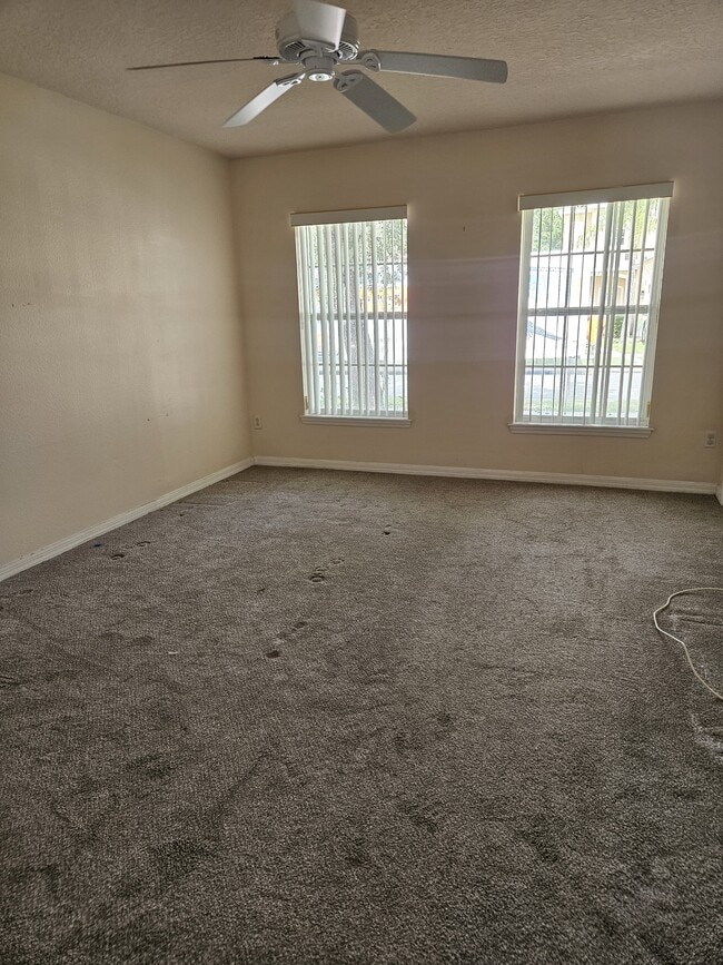 Building Photo - 297 Blue Jay Way