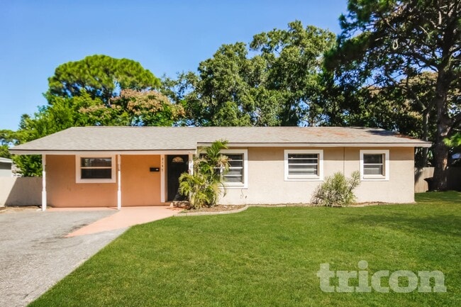 Building Photo - 2147 66th Ave S