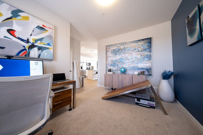 Building Photo - 2209 Gateway Curv