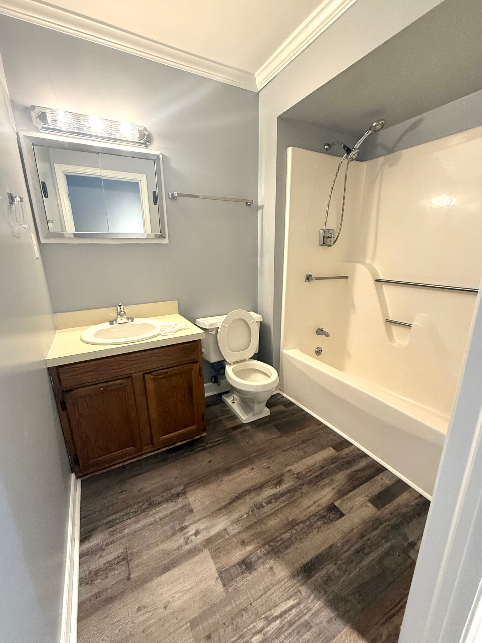 Hall Bathroom - 200 Santree Dr