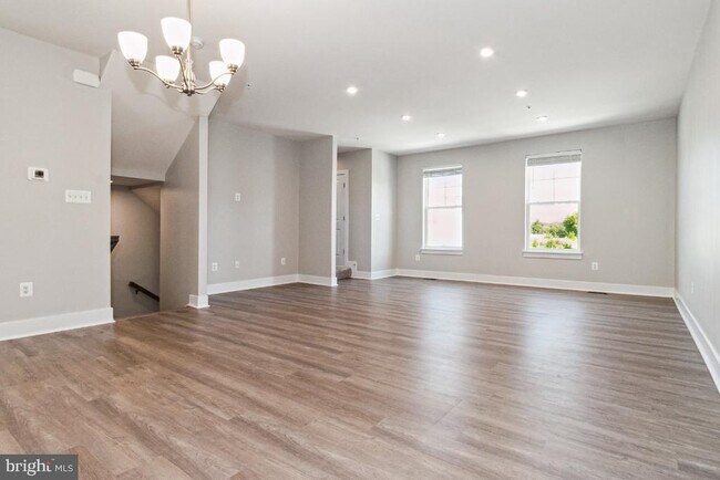 Building Photo - 8311 Amber Beacon Cir