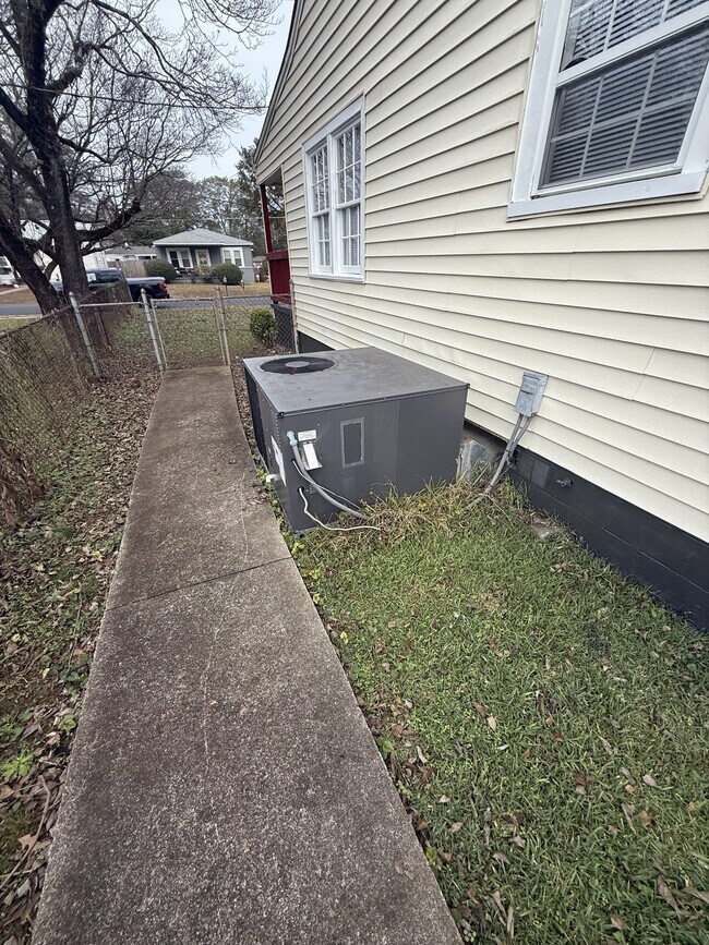 Building Photo - 505 Sunrise Blvd