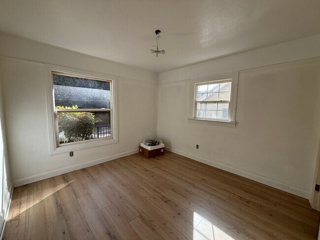 Building Photo - 2896 Coloma St