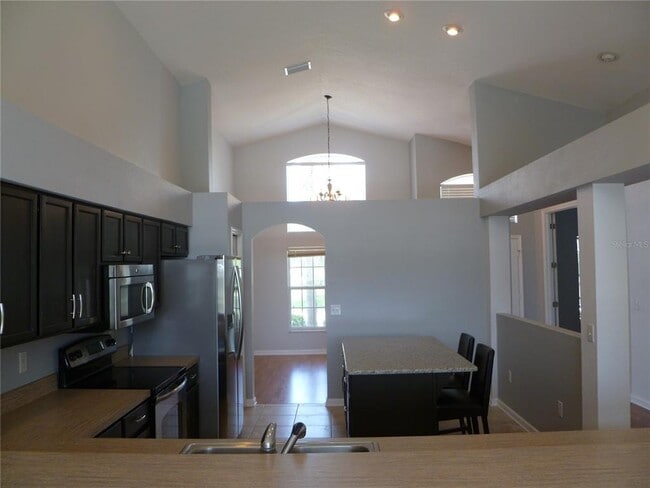 Building Photo - 6936 Cohasset Cir