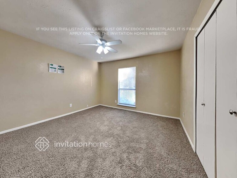 Building Photo - 625 Valley View Dr