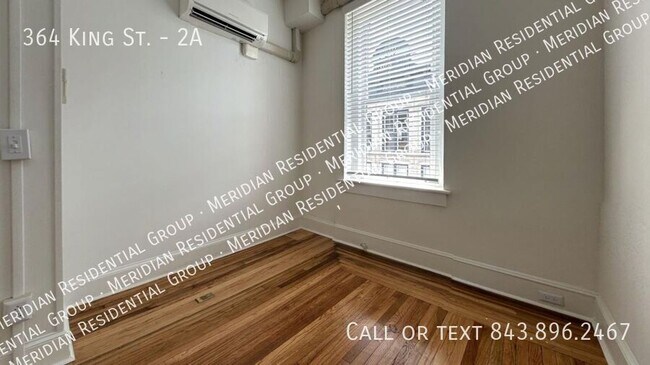 Building Photo - 364 King St