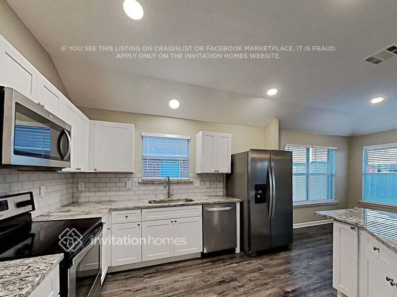 Building Photo - 612 Orchid Blvd